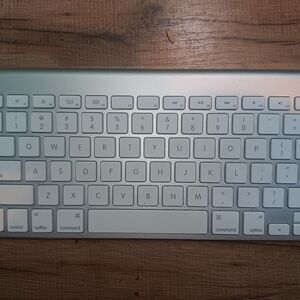 Apple Wireless Keyboard
